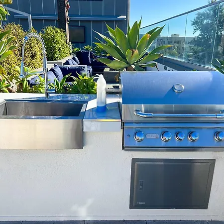 Luxury Downtown Los Angeles Penthouse Condo With Skyline Views-2